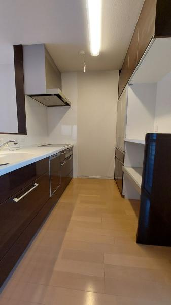 和歌山市栄谷　中古戸建のキッチン