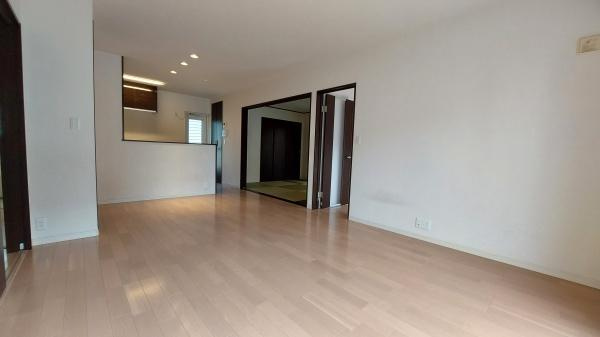 和歌山市栄谷　中古戸建のキッチン