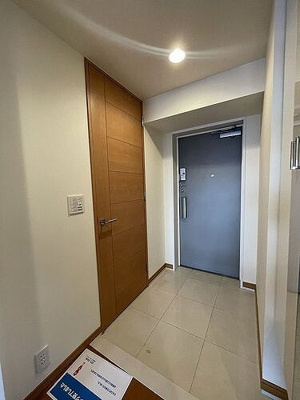 【玄関】 | ポレスターステーションシティ本庄 | 玄関　※前回募集時2023年4月撮影