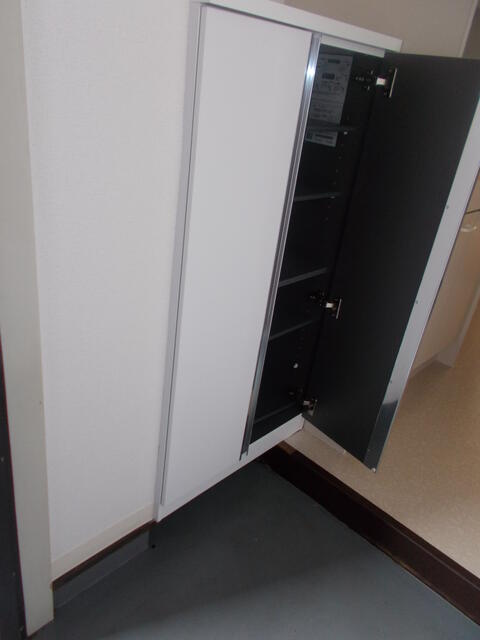 第11水沼ビルの玄関