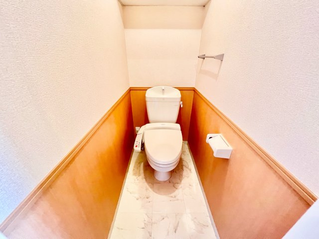 リビングタウン稲毛の杜C棟のトイレ|※別部屋参考写真