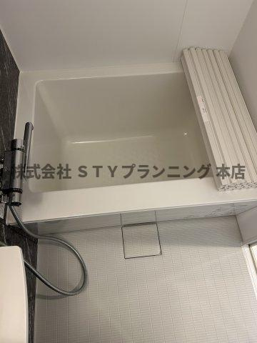 仲介手数料０円！Ｃｏｍｆｏｒｔ金山の浴室