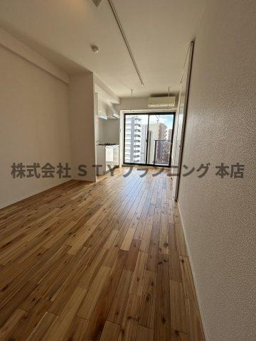 仲介手数料０円！Ｃｏｍｆｏｒｔ金山の居間・リビング