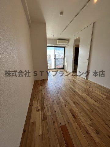 仲介手数料０円！Ｃｏｍｆｏｒｔ金山の居間・リビング