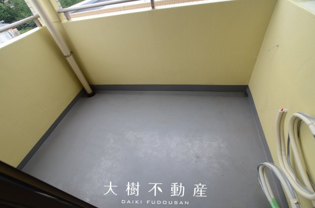 【バルコニー】 | ルピナスかしわ台　6階　３LDK　リフォーム済み　【仲介手数料無料】