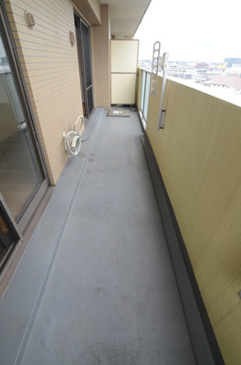 【バルコニー】 | ルピナスかしわ台　6階　３LDK　リフォーム済み　【仲介手数料無料】