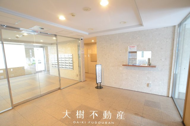 【エントランス】 | ルピナスかしわ台　6階　３LDK　リフォーム済み　【仲介手数料無料】