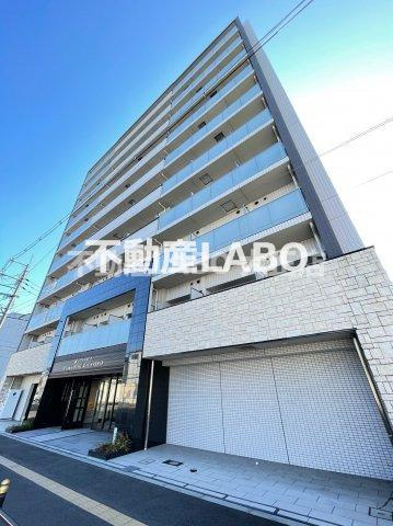 アドバンス大阪ドーム前アヴェニールの外観