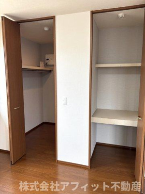 【収納】 | カーサ・ソレアード | ウォークインクローゼット