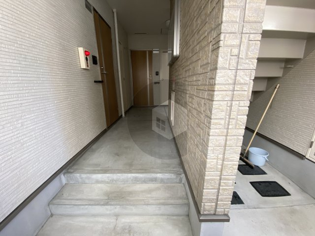 フジパレス若江岩田サウスのロビー