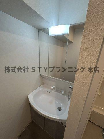 仲介手数料０円！ポルタニグラ千代田の独立洗面台