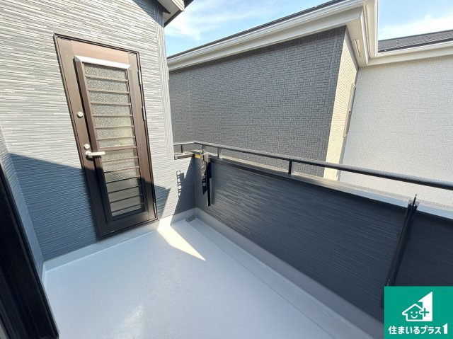 堺市北区長曽根町　第3期　新築一戸建てのバルコニー|日当たりのよいバルコニー！お部屋が開放的に！