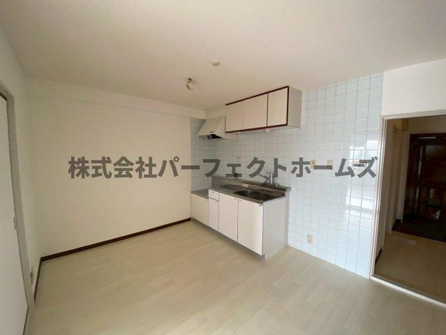 ハイクレスト宮之阪の居間・リビング|居間です