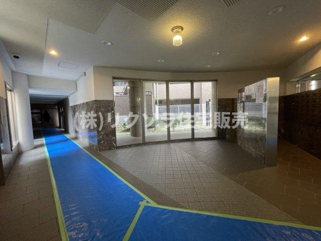 ダイアパレス枚方山田池公園のエントランス|■物件内覧・資金計画相談・住宅ローン相談、リフォーム相談、お問合せ受付中■
※当日・翌日のご内覧、ご相談はお電話でのお問合せがスムーズです！