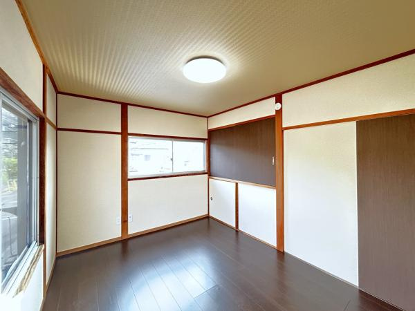 【洋室】 | 2階北側の洋室です。
