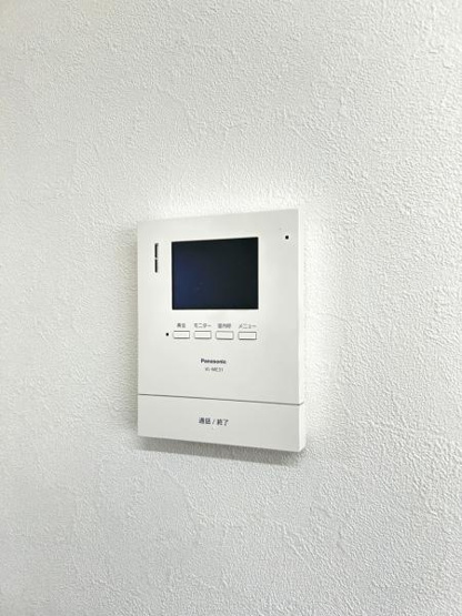 【その他】 | キッチンに設置のモニターで玄関にいらしたお客様を確認してから応対できます。