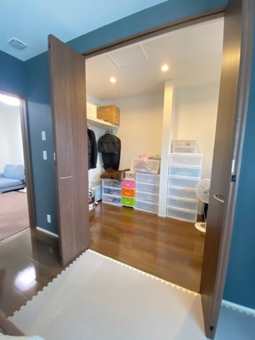 都城市鷹尾１丁目の中古一戸建の収納|ウォークインクローゼット