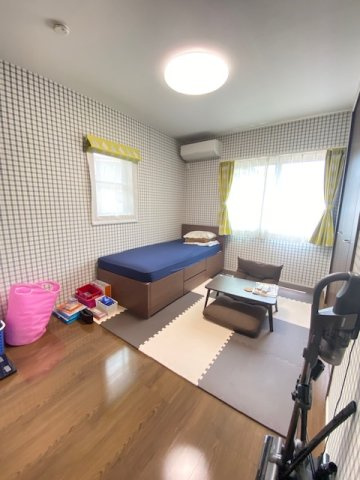 都城市鷹尾１丁目の中古一戸建の洋室