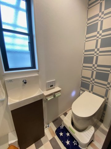 都城市鷹尾１丁目の中古一戸建のトイレ