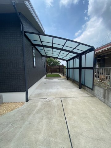 都城市鷹尾１丁目の中古一戸建の駐車場