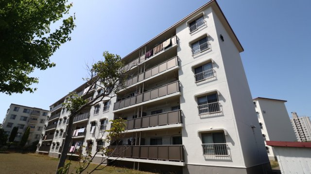 高倉台１０団地４6号棟