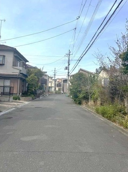 明徳2丁目　中古一戸建ての前面道路含む現地写真|■物件内覧・資金計画相談・住宅ローン相談、リフォーム相談、お問合せ受付中■
※当日・翌日のご内覧、ご相談はお電話でのお問合せがスムーズです！