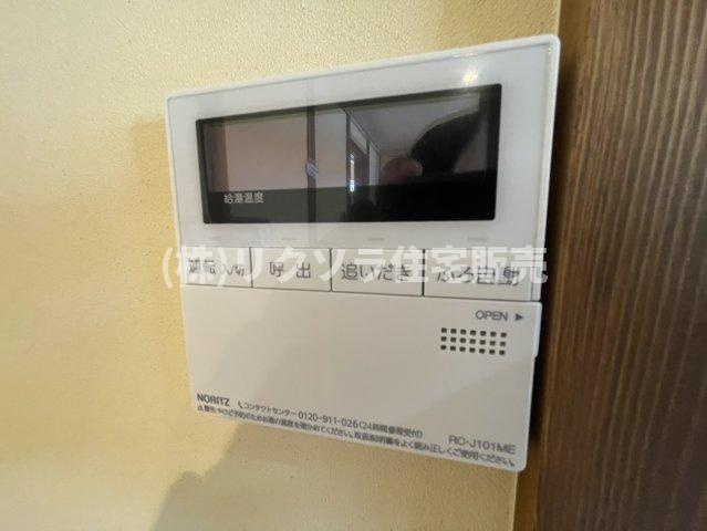 八幡三反長　新築一戸建ての発電・温水設備|給湯器パネル　追い焚き機能付き
■物件内覧・資金計画相談・住宅ローン相談、リフォーム相談、お問合せ受付中■
※当日・翌日のご内覧、ご相談はお電話でのお問合せがスムーズです！