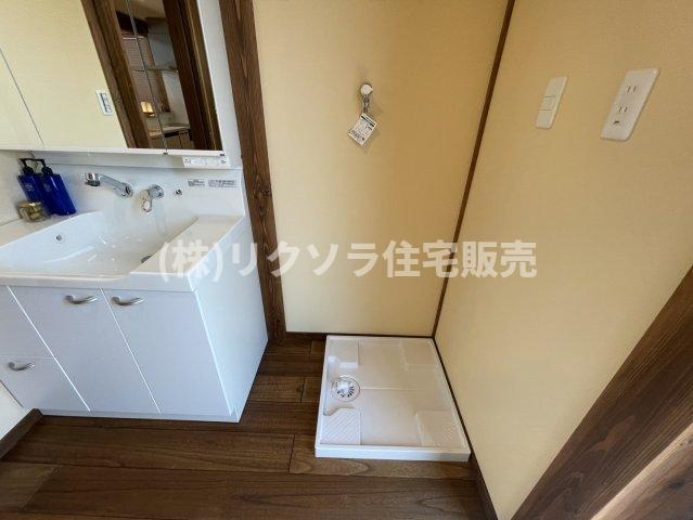 八幡三反長　新築一戸建てのランドリースペース|ドラム式も設置可能
■物件内覧・資金計画相談・住宅ローン相談、リフォーム相談、お問合せ受付中■
※当日・翌日のご内覧、ご相談はお電話でのお問合せがスムーズです！