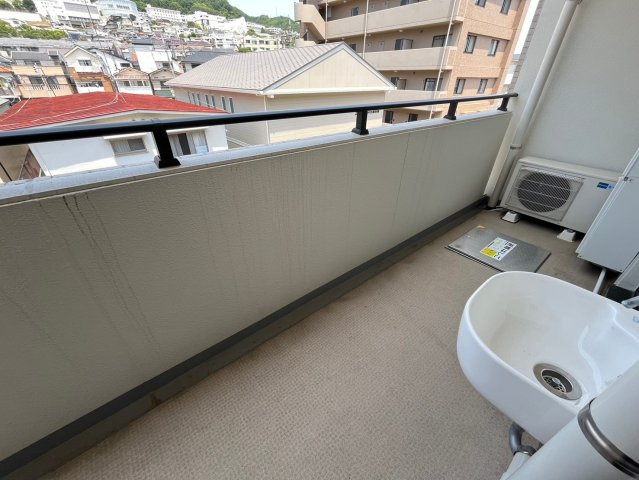 ジークレフ東灘森北町のバルコニー