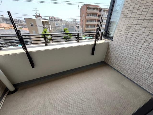ジークレフ東灘森北町のバルコニー