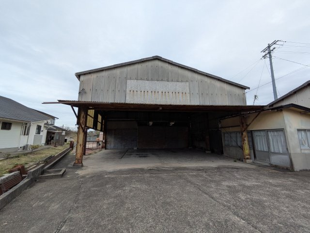 常滑市新田町4丁目　売地（倉庫利用可）の外観|倉庫として利用可能です