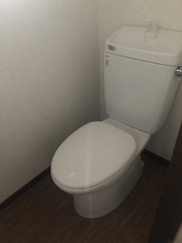 店舗付住宅　三田洞東1丁目のトイレ