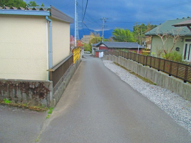 【その他】 | 御殿場市萩原 中古住宅 EH05632 | 御殿場市萩原　前面道路