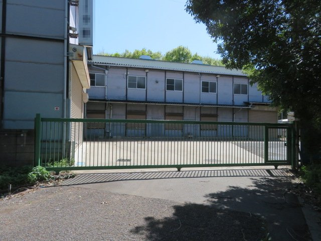 新座市馬場４丁目の倉庫