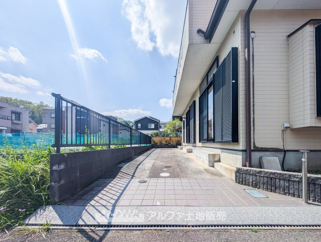 日野市神明戸建の駐車場