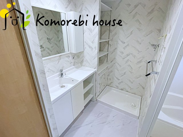 ガーデンストリーム鴻巣3番館の独立洗面台|使いやすい独立洗面台です