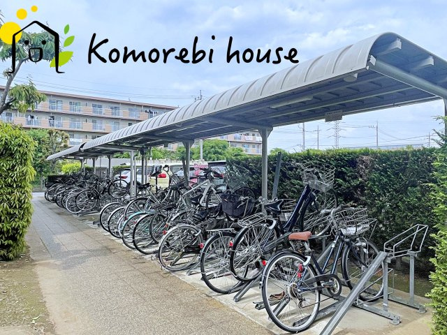 ガーデンストリーム鴻巣3番館の駐輪場