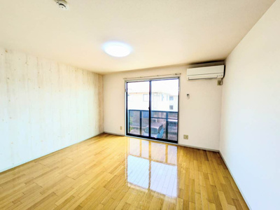 【居間・リビング】 | カーサクレールB棟 | おしゃれな居間です