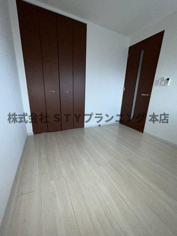 仲介手数料０円！ヴァリエ東別院の洋室