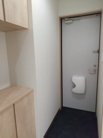 ルミエールFの玄関