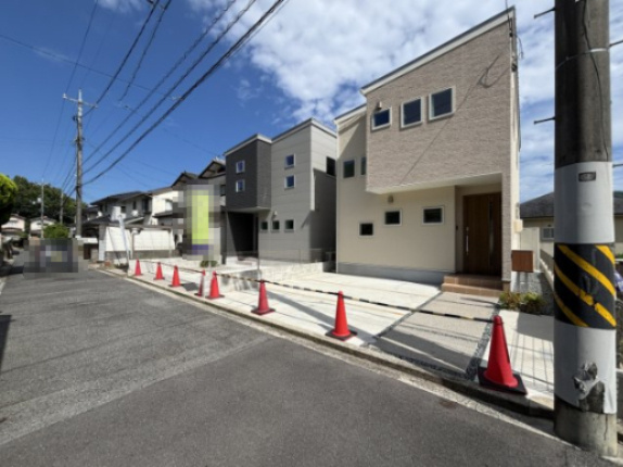 新築戸建　長楽寺１丁目（A/AB）の前面道路含む現地写真
