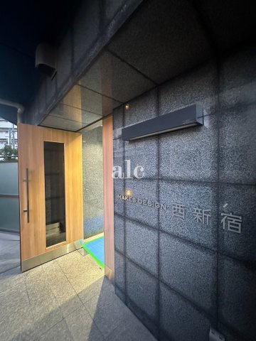 新宿区北新宿１丁目の賃貸マンションのエントランス