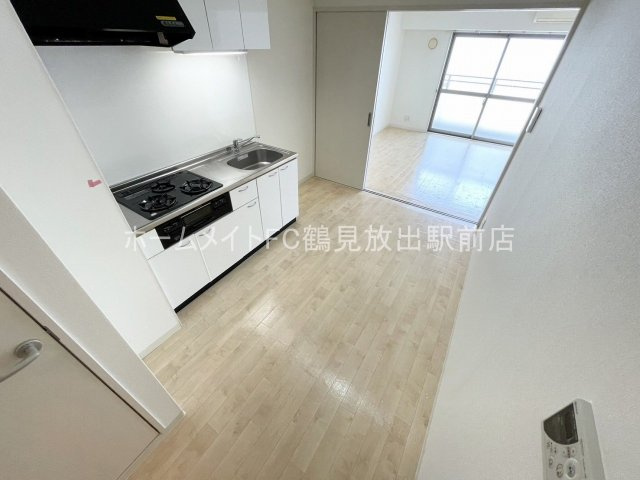 大阪市鶴見区今津南１丁目の賃貸マンションの居間・リビング