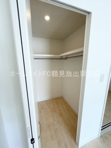 大阪市鶴見区今津南１丁目の賃貸マンションの収納