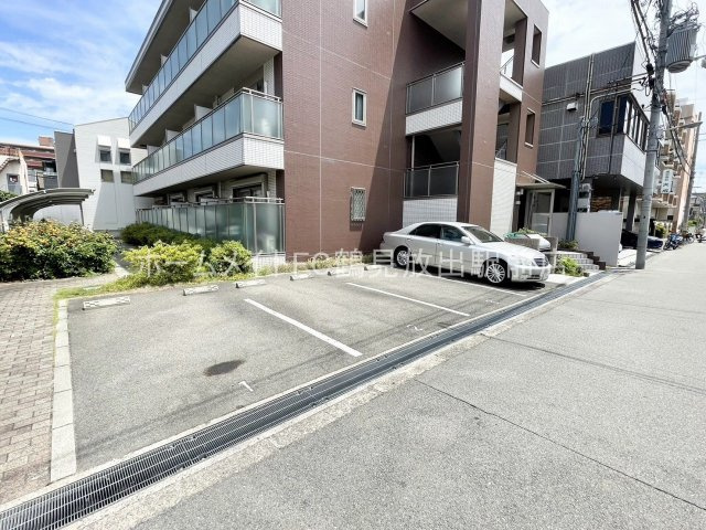 大阪市鶴見区今津南１丁目の賃貸マンションの駐車場