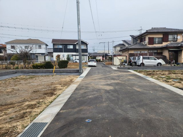 高崎市倉賀野町売土地 2号地の前面道路含む現地写真