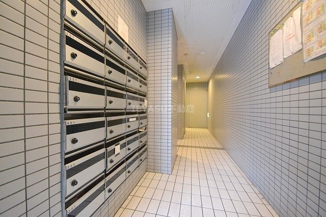 サンハイム庚午南のエントランス