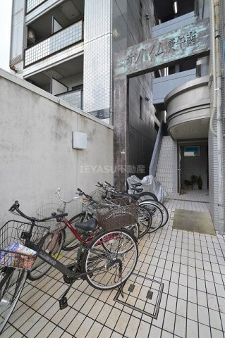 サンハイム庚午南のエントランス