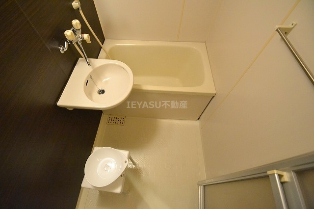 サンハイム庚午南の浴室