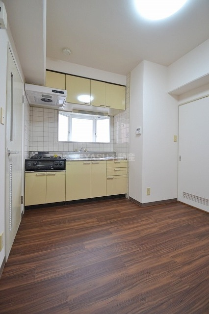 サンハイム庚午南の居間・リビング